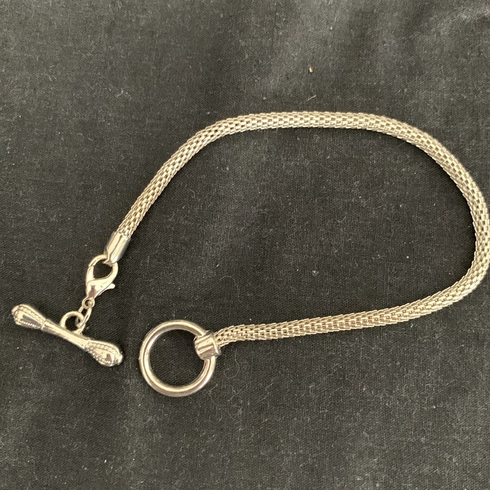 4 bracelets - Picture 2 of 5